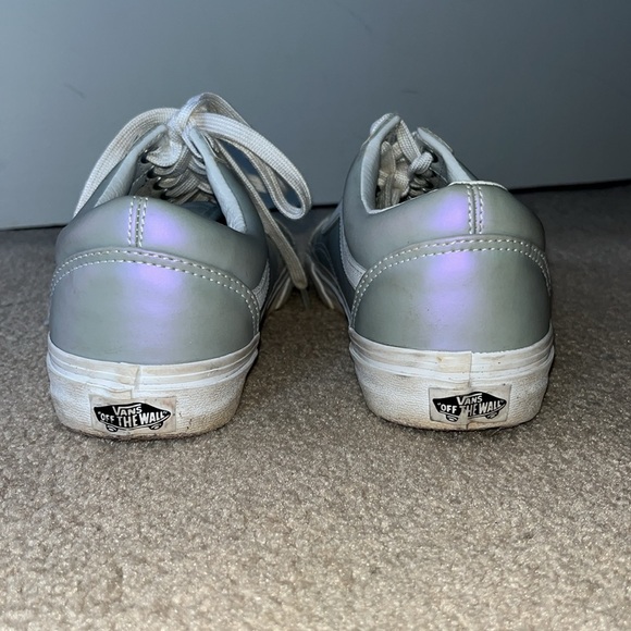 Vans - Picture 3 of 6